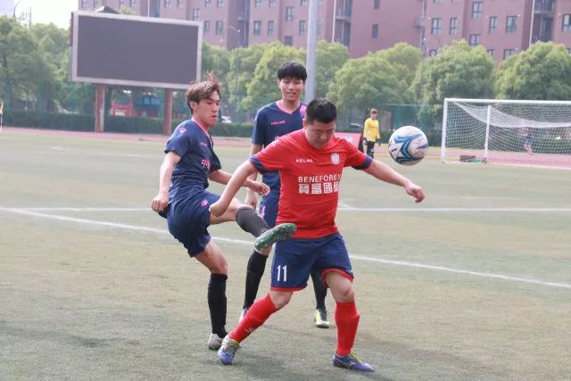 佛罗伦萨教练谈逆转失利：球队表现值得肯定